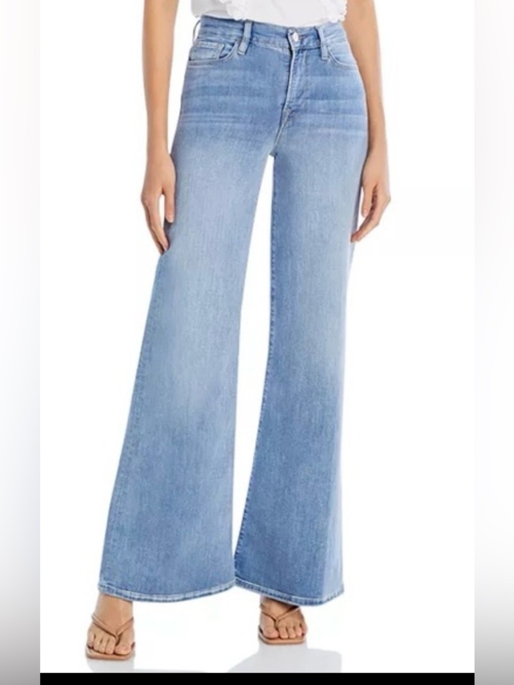 Frame Denim Mid- Rise Wide Leg Jeans in Sagan Wash
